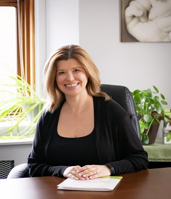 SIGs/headshot_Elaine.png SIGs/headshot_Elaine.png